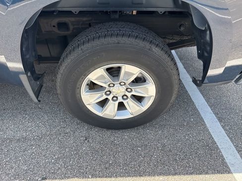 Used 2019 Chevrolet Silverado 1500 LT w/ All-Star Edition image 13