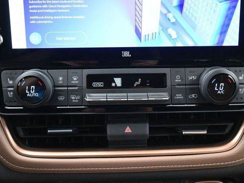 Used 2024 Toyota Grand Highlander AWD Hybrid image 22
