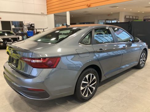 Used 2024 Volkswagen Jetta S image 5