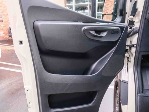 Used 2024 Mercedes-Benz Sprinter 2500 image 22