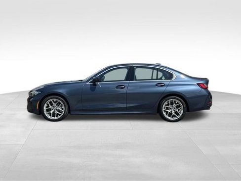 Used 2025 BMW 330i xDrive Sedan w/ Premium Package AWD/4WD image 2