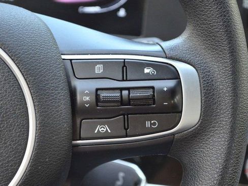 Used 2024 Kia Sportage LX image 21