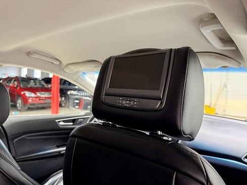 Used 2016 Ford Edge Titanium w/ Technology Package image 29