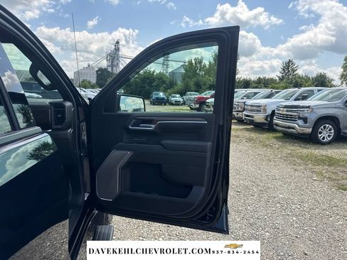 Used 2026 Chevrolet Silverado 1500 High Country w/ Midnight Edition AWD/4WD image 36