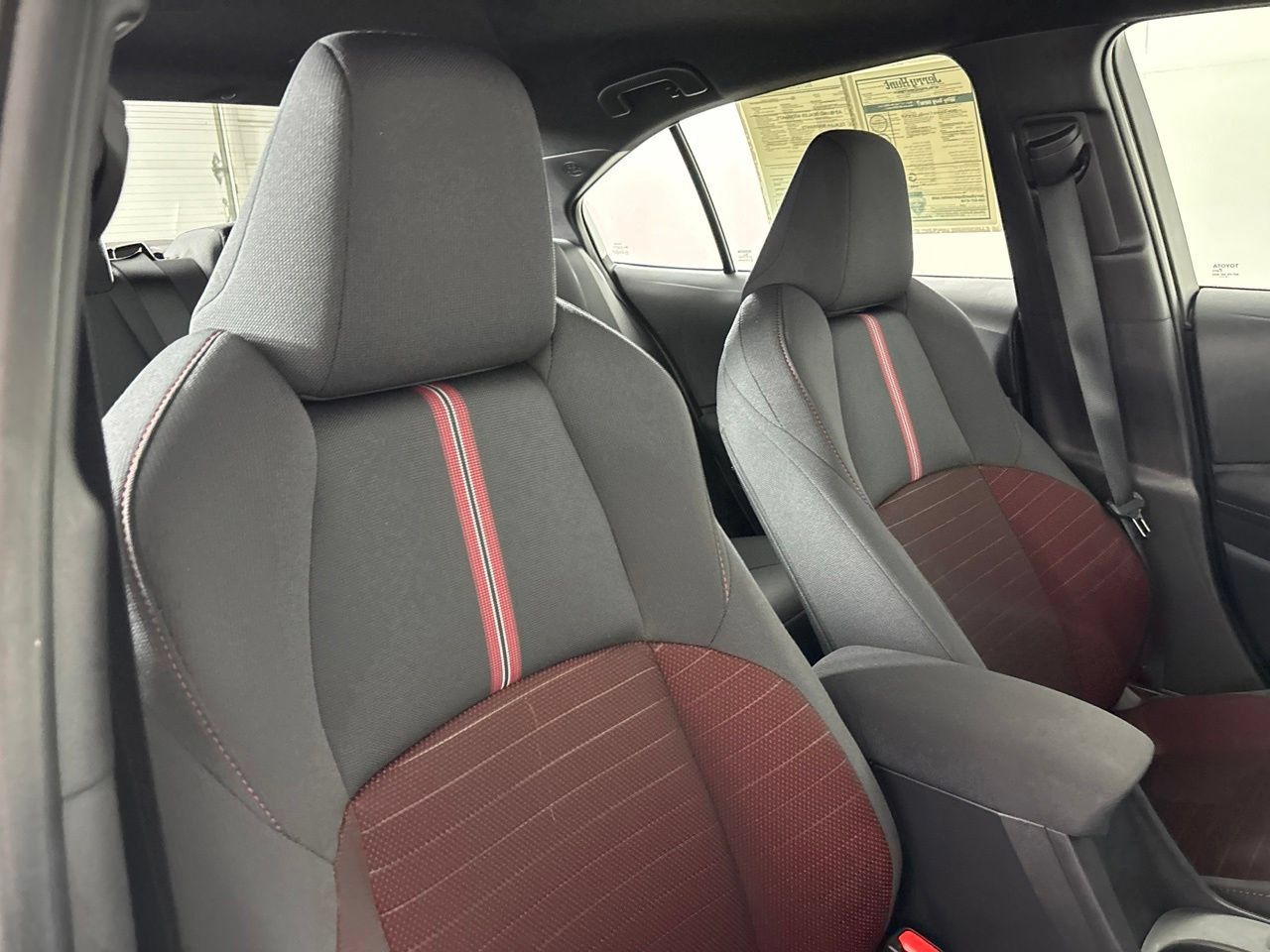 Used 2026 Toyota Corolla SE FWD image 29