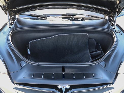 Used 2023 Tesla Model X AWD/4WD image 29