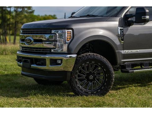 Used 2019 Ford F350 Lariat w/ Lariat Ultimate Package image 2