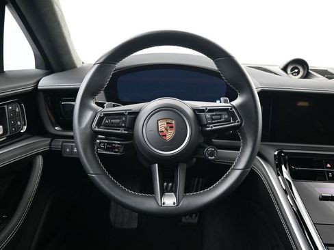 Certified 2024 Porsche Panamera 4 image 13