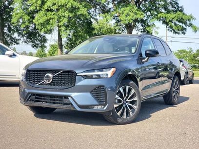 Used 2025 Volvo XC60 B5 Plus w/ Protection Package Premier