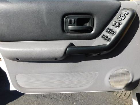 Used 1998 Jeep Cherokee Sport image 11