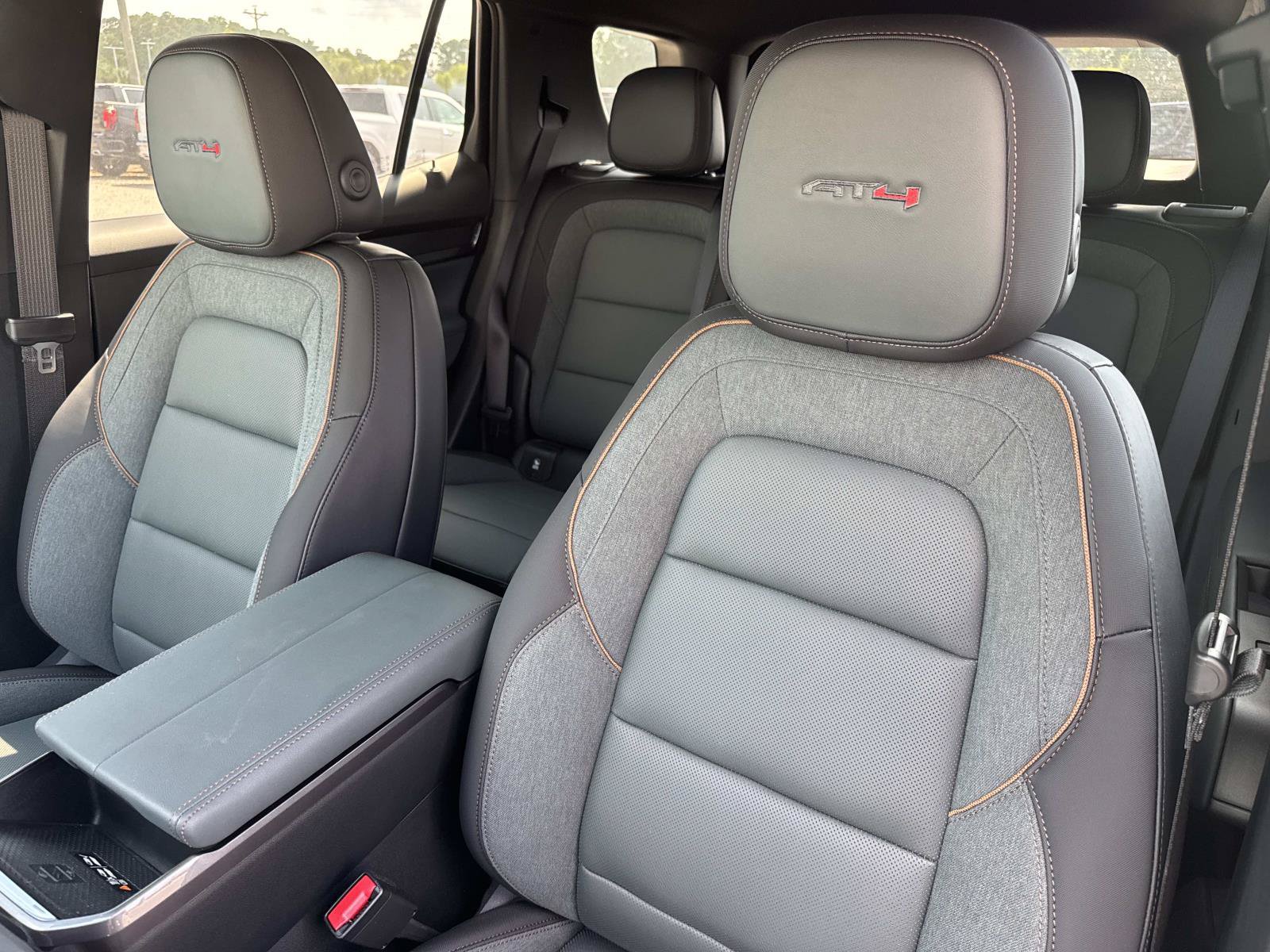 New 2026 GMC Terrain AT4 w/ Convenience Package III AWD/4WD image 22