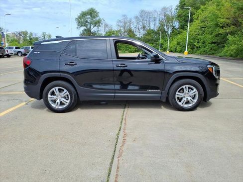 Used 2024 GMC Terrain SLE FWD image 7