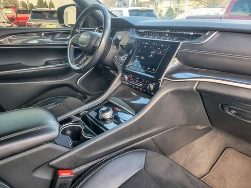 Certified 2022 Jeep Grand Cherokee Altitude AWD/4WD image 24