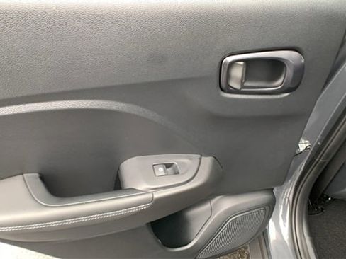 Certified 2025 Hyundai Venue Limited image 20