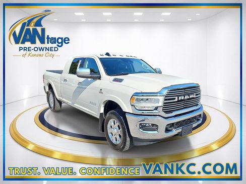 Used 2022 RAM 3500 Laramie AWD/4WD image 3