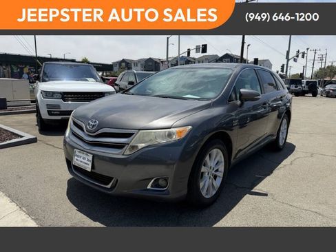 Used 2013 Toyota Venza LE FWD image 1