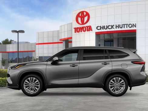 New 2026 Toyota Highlander Platinum image 40