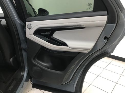 Used 2022 Land Rover Range Rover Evoque R-Dynamic SE AWD/4WD image 13