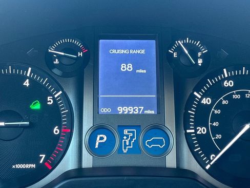 Used 2018 Lexus GX 460 image 16