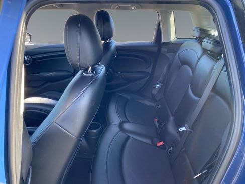 Used 2016 MINI Cooper 4-Door Hardtop image 13