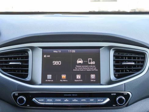 Used 2018 Hyundai Ioniq Plug-In Hybrid FWD image 15