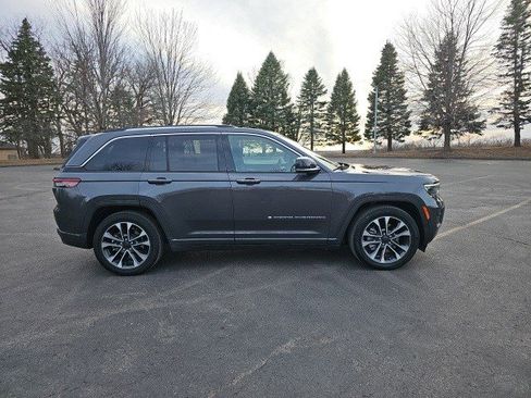 Used 2023 Jeep Grand Cherokee Overland w/ Luxury Tech Group IV image 7