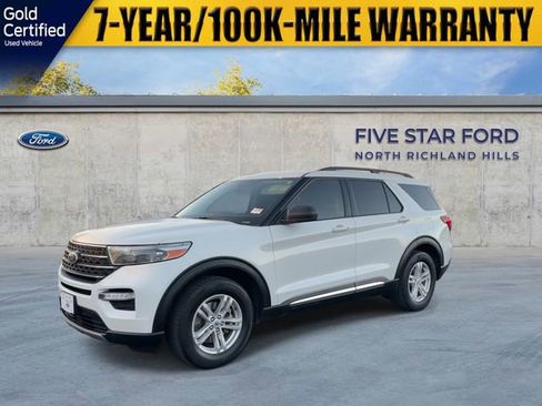 Certified 2022 Ford Explorer XLT w/ Equipment Group 202A image 5