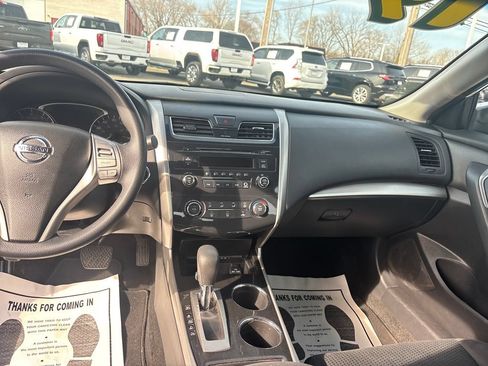 Used 2014 Nissan Altima 2.5 S FWD image 15