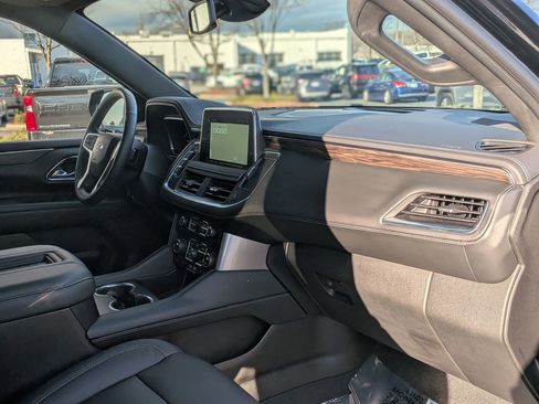 Used 2023 Chevrolet Tahoe Z71 w/ Z71 Off-Road Package image 22