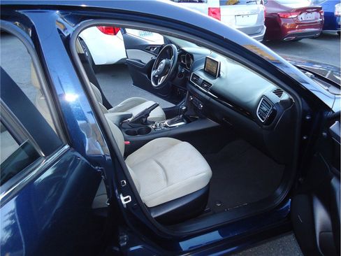 Used 2014 MAZDA MAZDA3 i Touring w/ Technology Package image 15