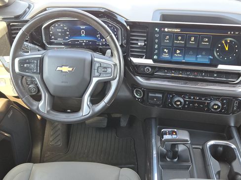 Certified 2022 Chevrolet Silverado 1500 LTZ w/ Technology Package image 29