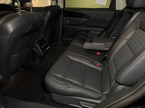 New 2026 Lincoln Nautilus Reserve w/ Jet Appearance Package AWD/4WD image 16