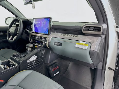New 2025 Toyota Tacoma Trailhunter image 29