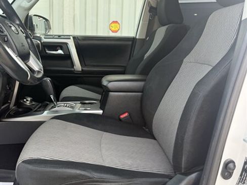 Used 2016 Toyota 4Runner SR5 AWD/4WD image 14