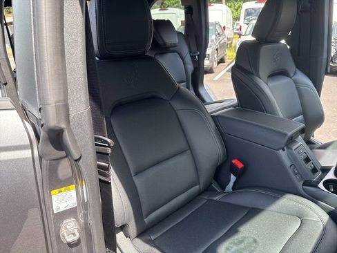 New 2025 Ford Bronco Big Bend w/ Black Diamond Package image 23