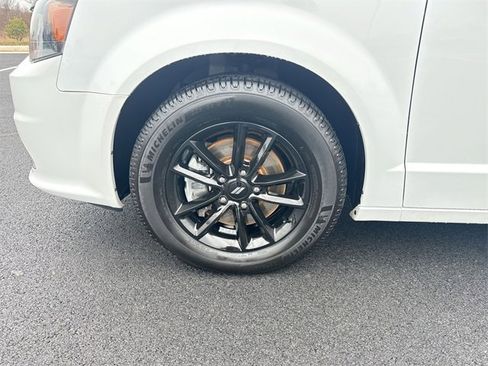 Used 2019 Dodge Grand Caravan GT image 13