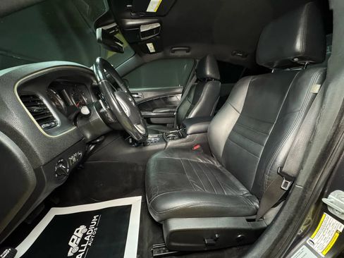 Used 2014 Dodge Charger R/T w/ Blacktop Package image 43