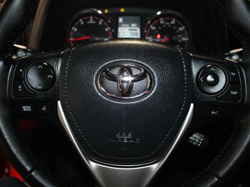 Used 2017 Toyota RAV4 SE w/ Power Extra Value Package FWD image 21