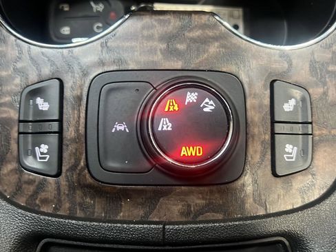 Used 2020 GMC Acadia Denali w/ Technology Package image 36