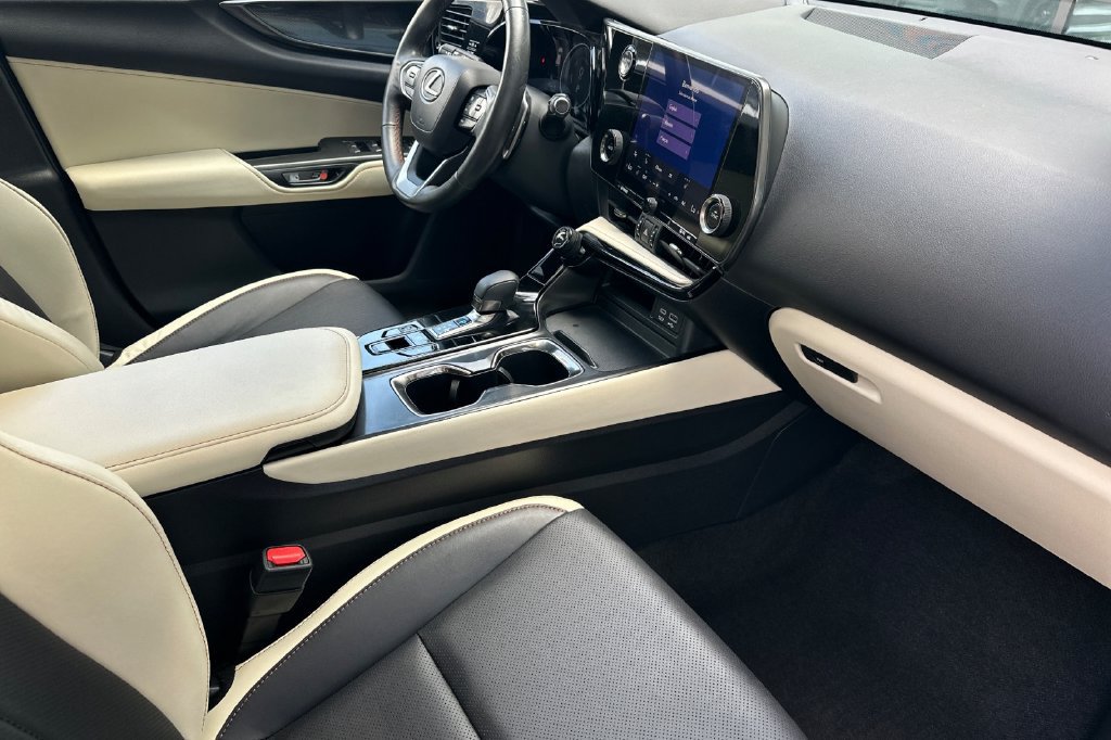 Used 2024 Lexus NX 350h AWD w/ Cold Area Package image 18