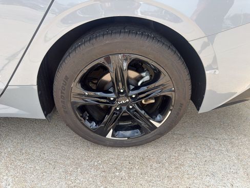 Used 2023 Kia K5 GT-Line w/ GT-Line Premium Package FWD image 13