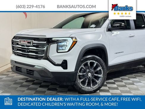 New 2027 GMC Terrain Elevation w/ Elevation Premium Package AWD/4WD image 3