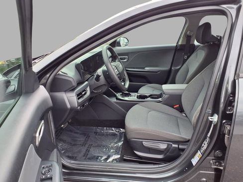 Used 2025 Kia K4 FWD image 23