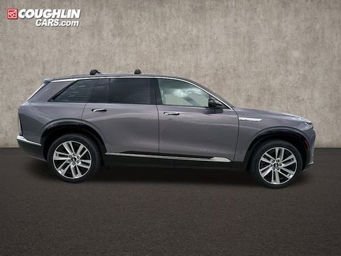 New 2026 Cadillac Vistiq Luxury image 7