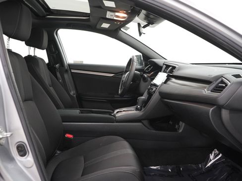 Used 2019 Honda Civic EX image 11