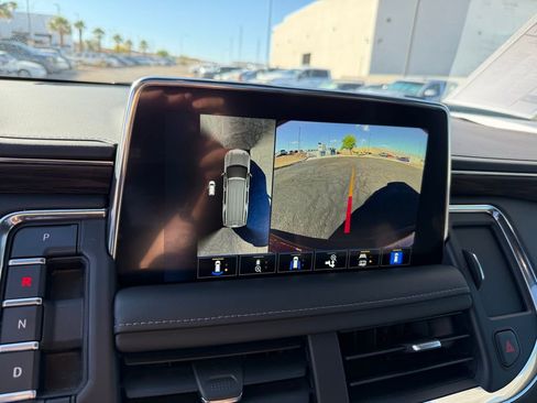 Used 2022 Chevrolet Suburban Z71 w/ Z71 Off-Road Package image 33