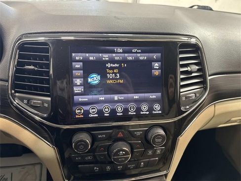 Used 2021 Jeep Grand Cherokee Limited w/ Luxury Group II image 11