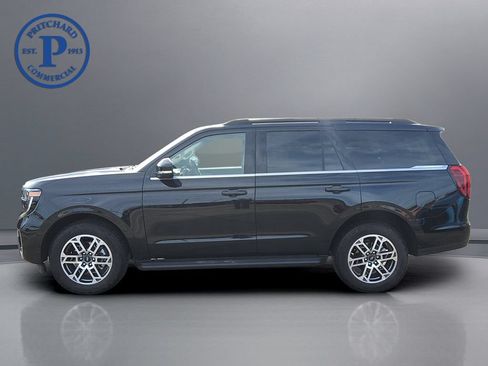 Used 2025 Ford Expedition Active AWD/4WD image 4