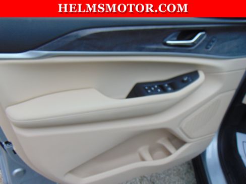 Certified 2025 Jeep Grand Cherokee L Limited image 17