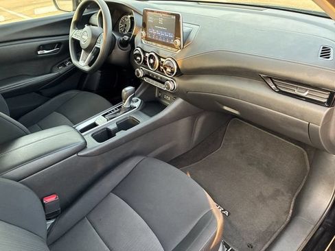 Used 2024 Nissan Sentra SV FWD image 15